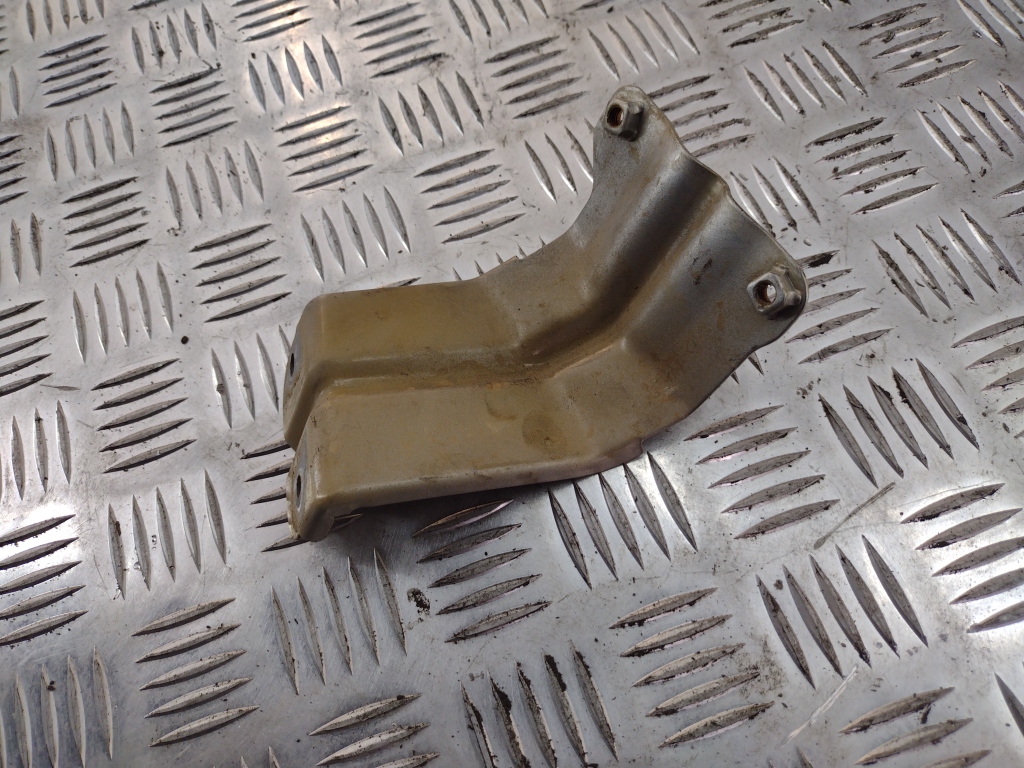 Кронштейн крепления крыла