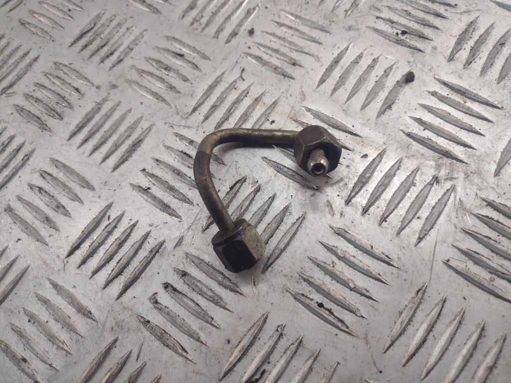 Трубка топливная