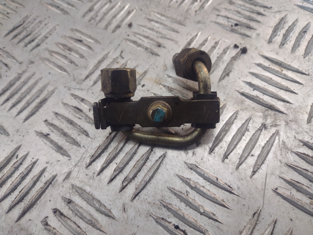 Трубка топливная