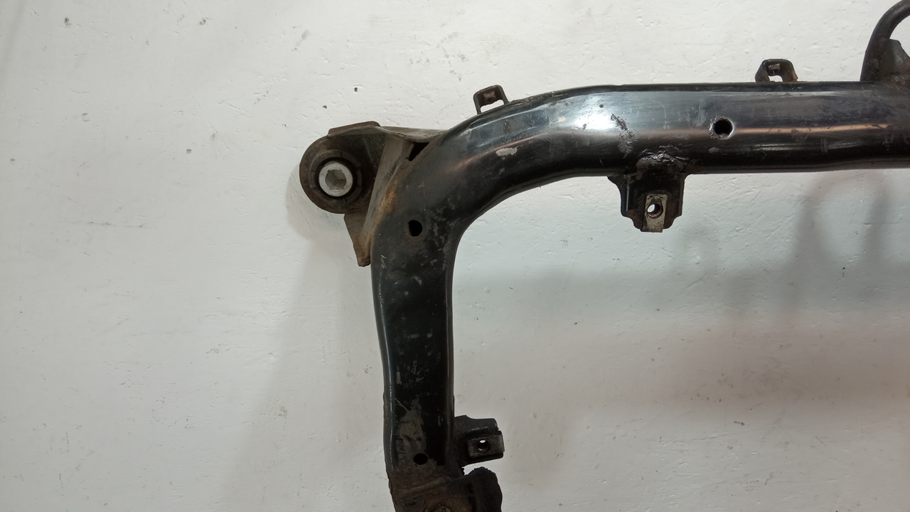 Балка подмоторная