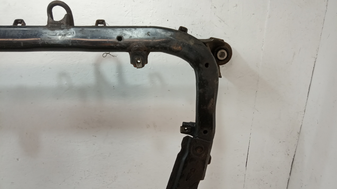 Балка подмоторная