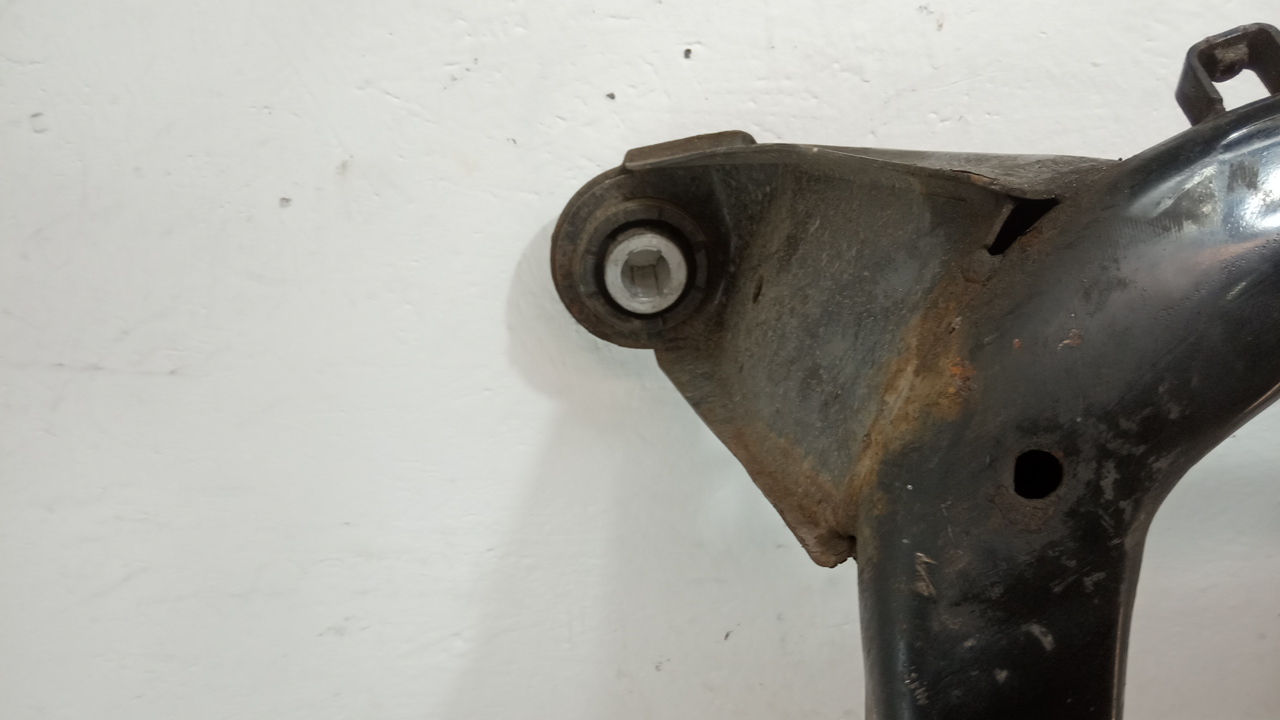 Балка подмоторная