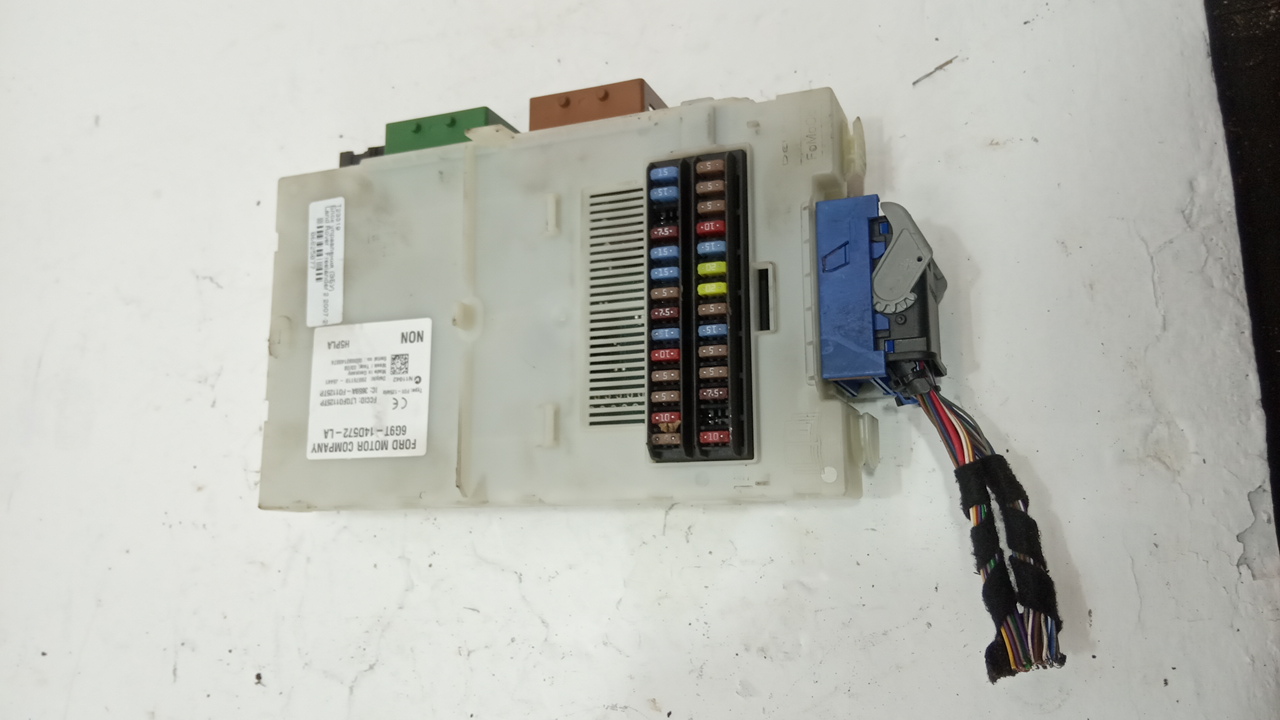 Блок предохранителей