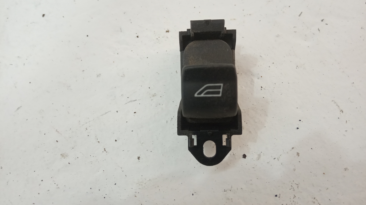 Кнопка стеклоподъемника