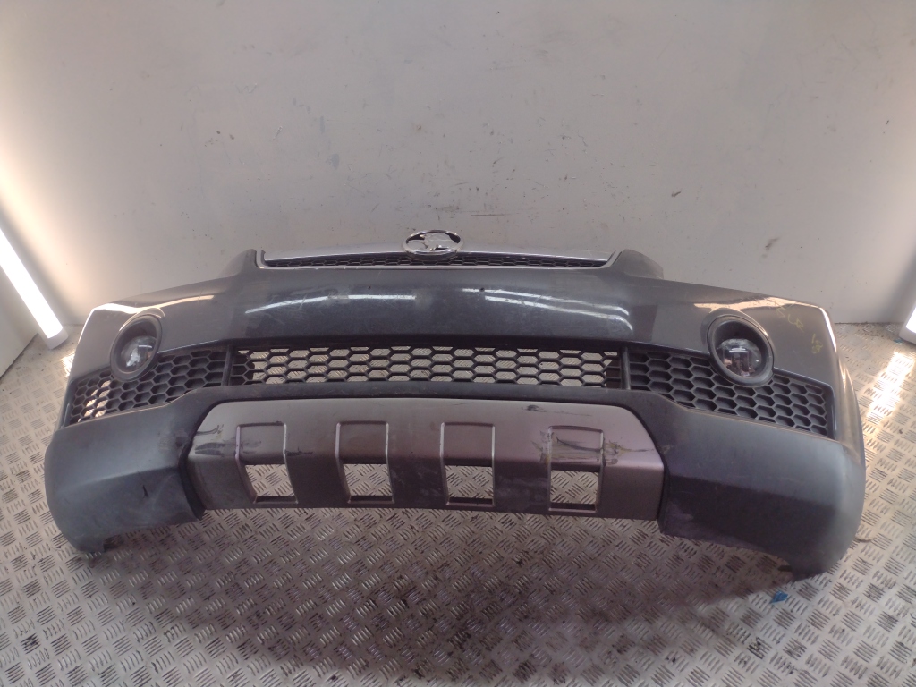 Рамка противотуманной фары левой