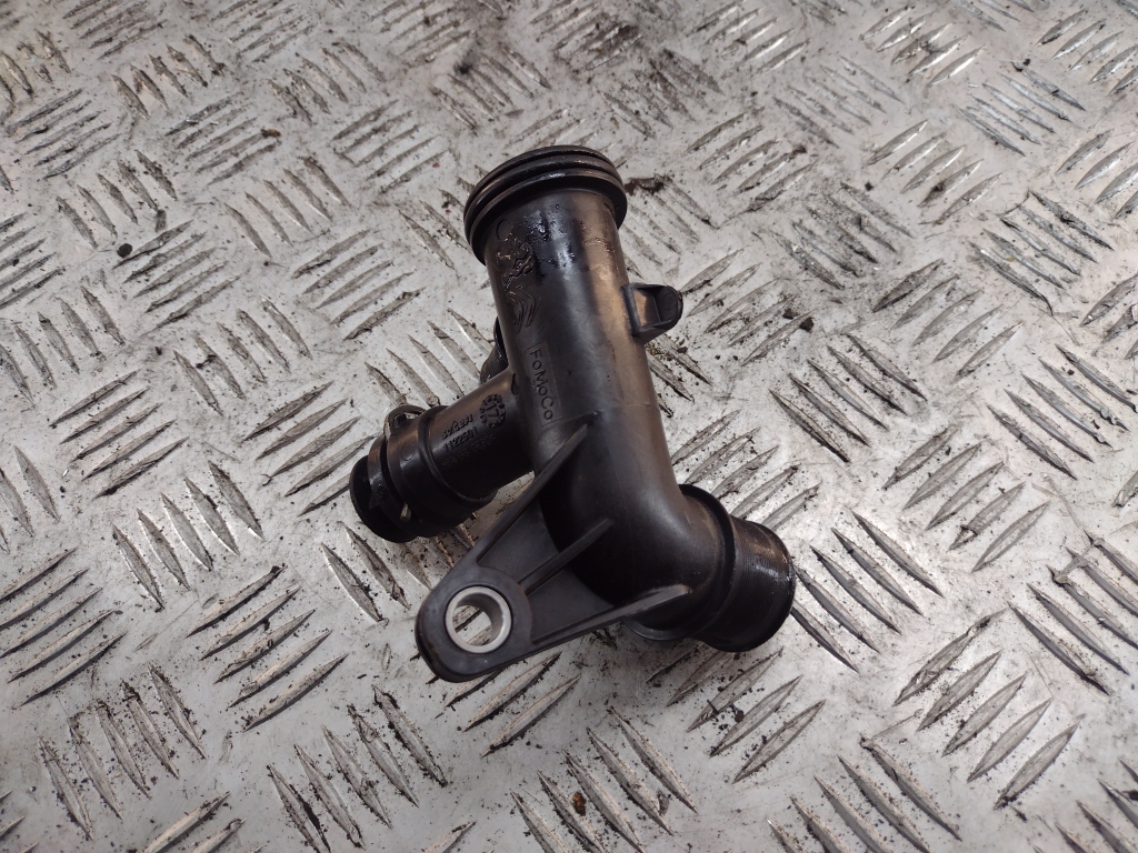 Тройник системы охлаждения