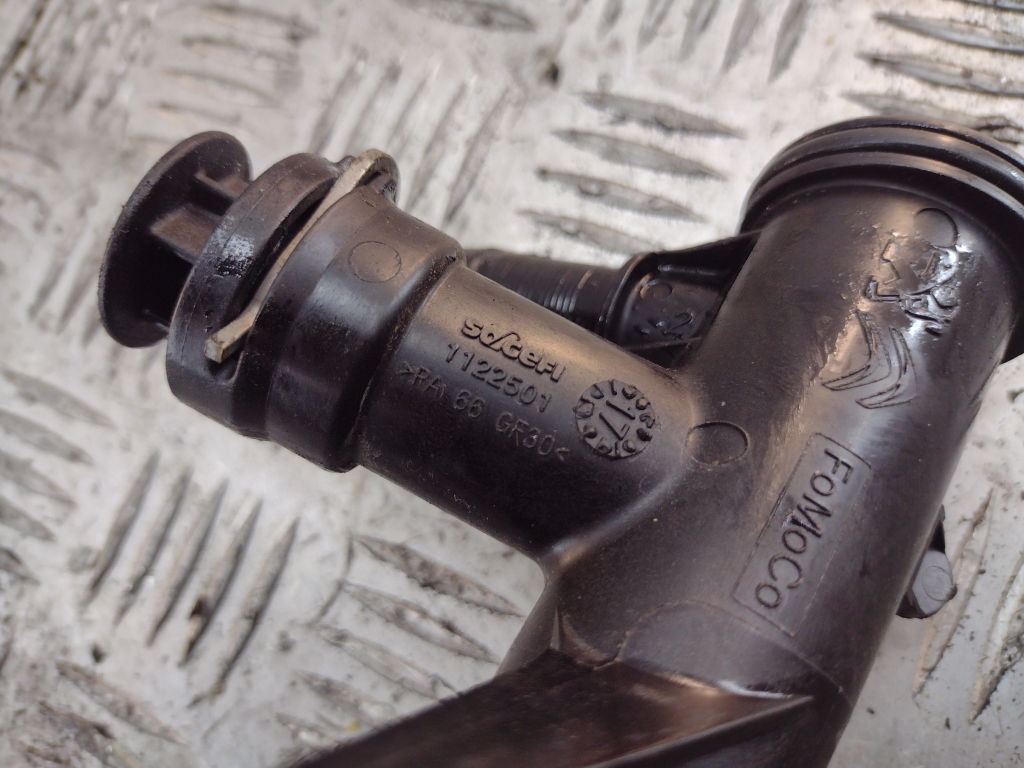 Тройник системы охлаждения