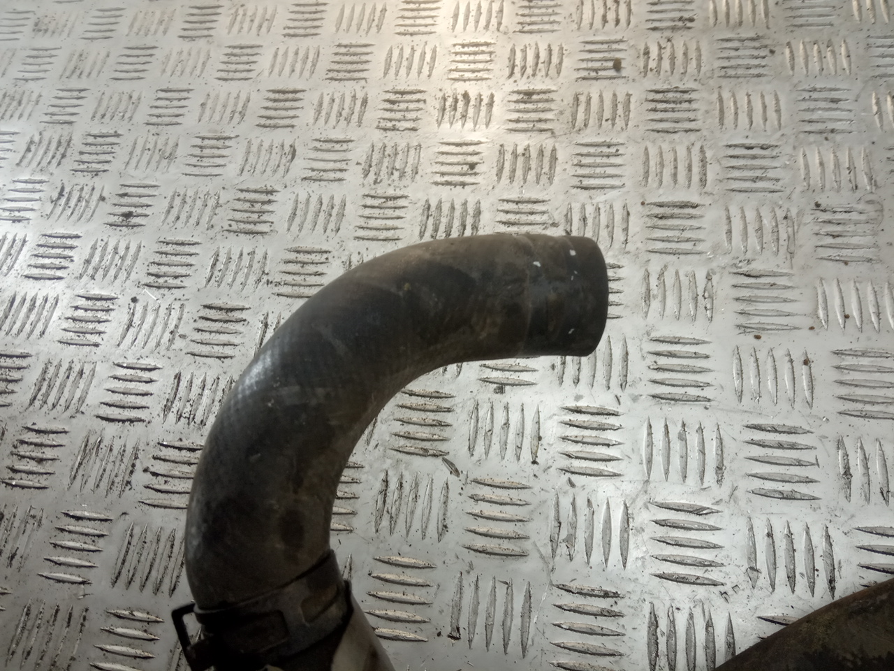 Патрубок радиатора