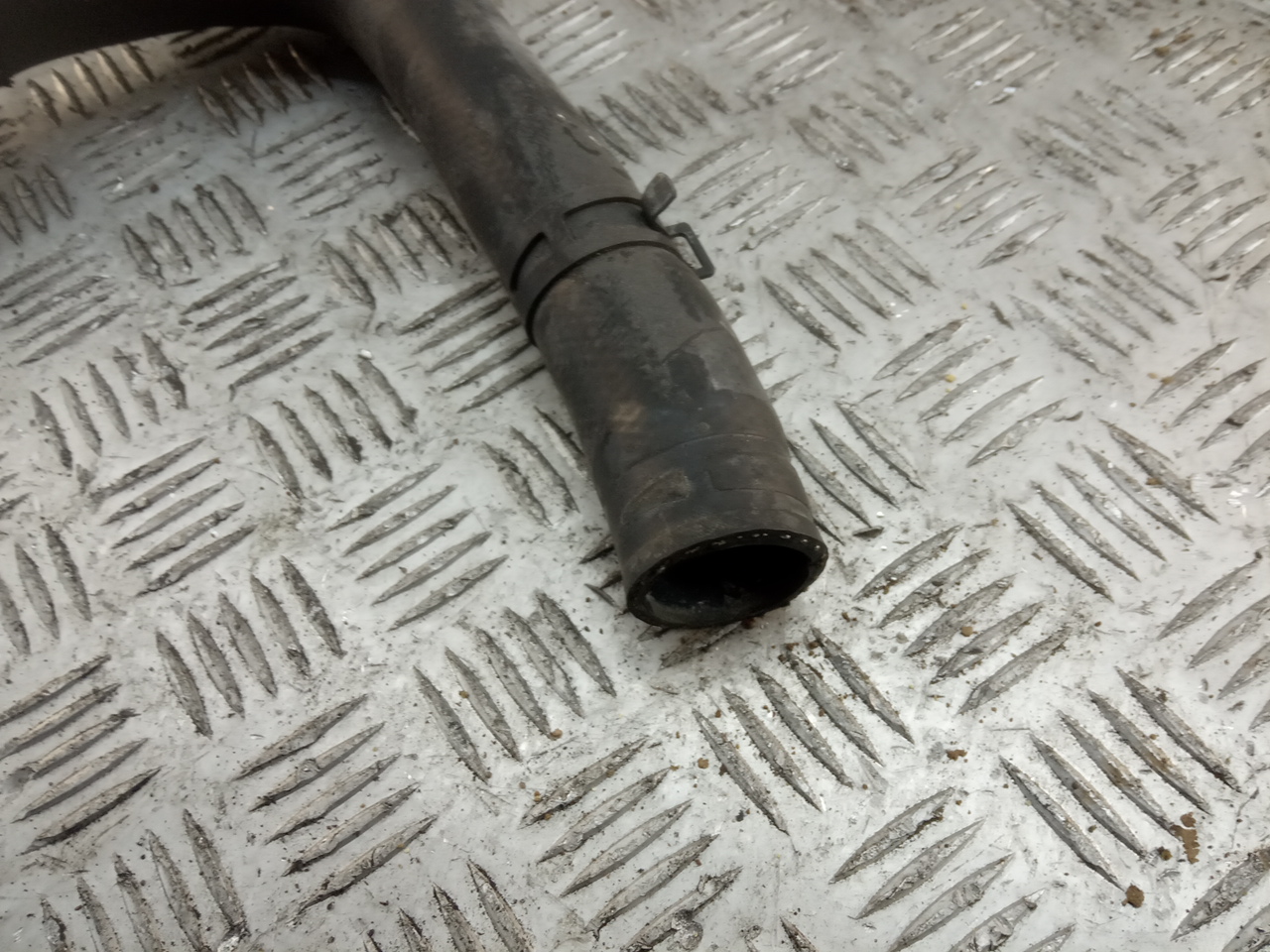 Патрубок радиатора