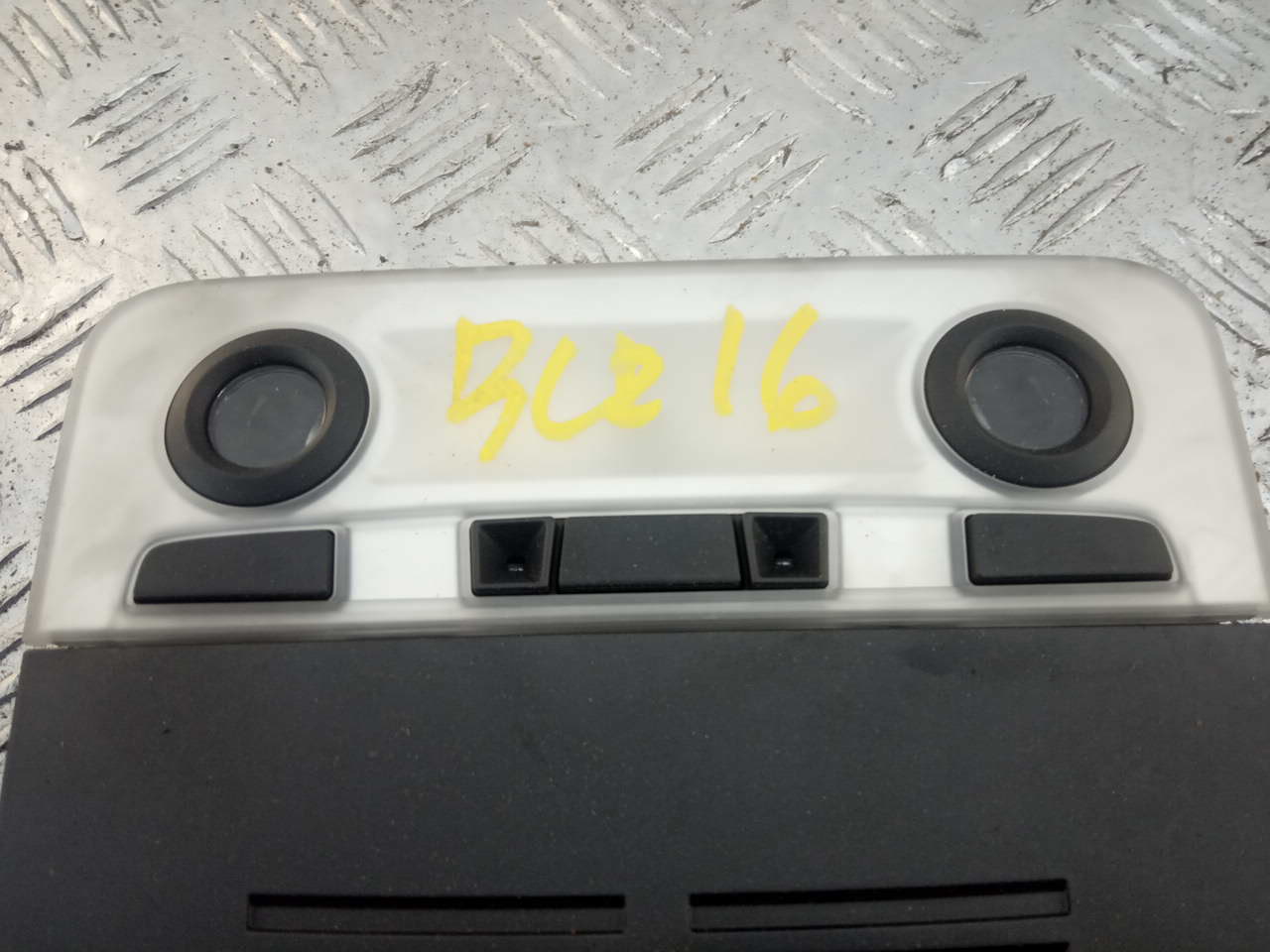 Плафон салонный