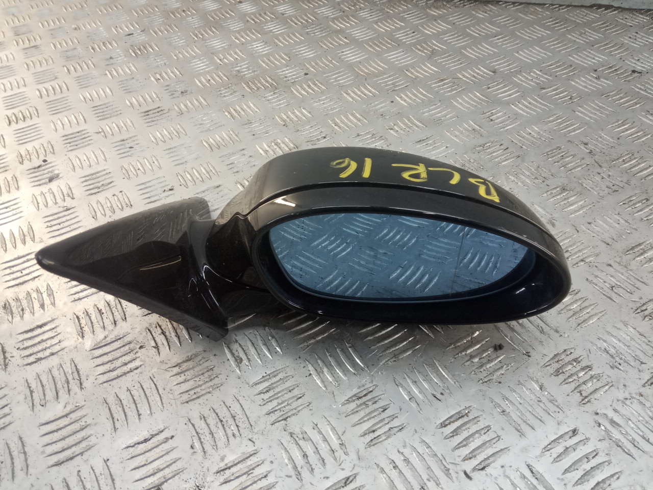 Зеркало правое электрическое