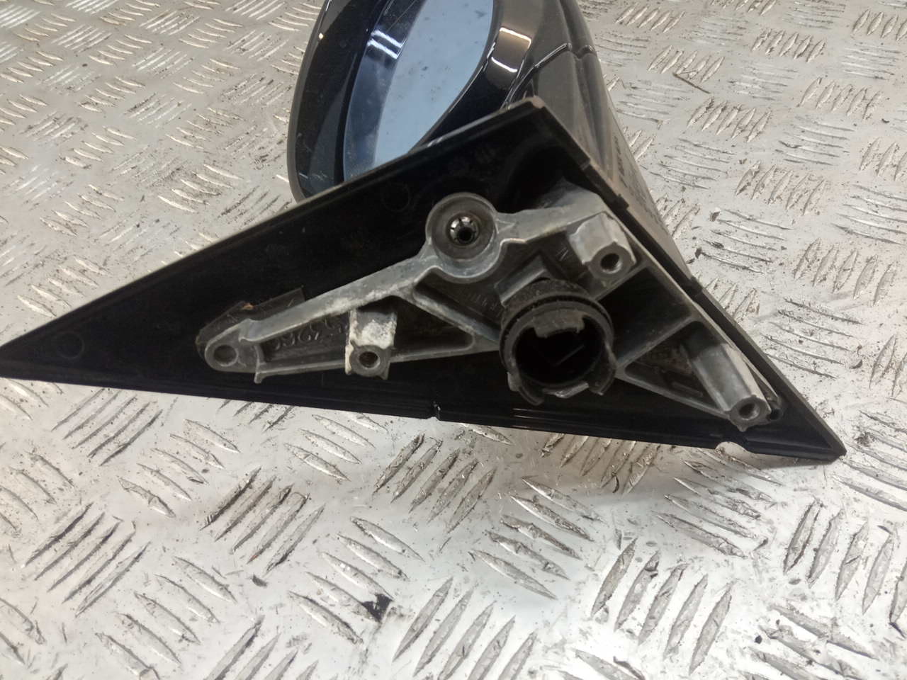 Зеркало правое электрическое