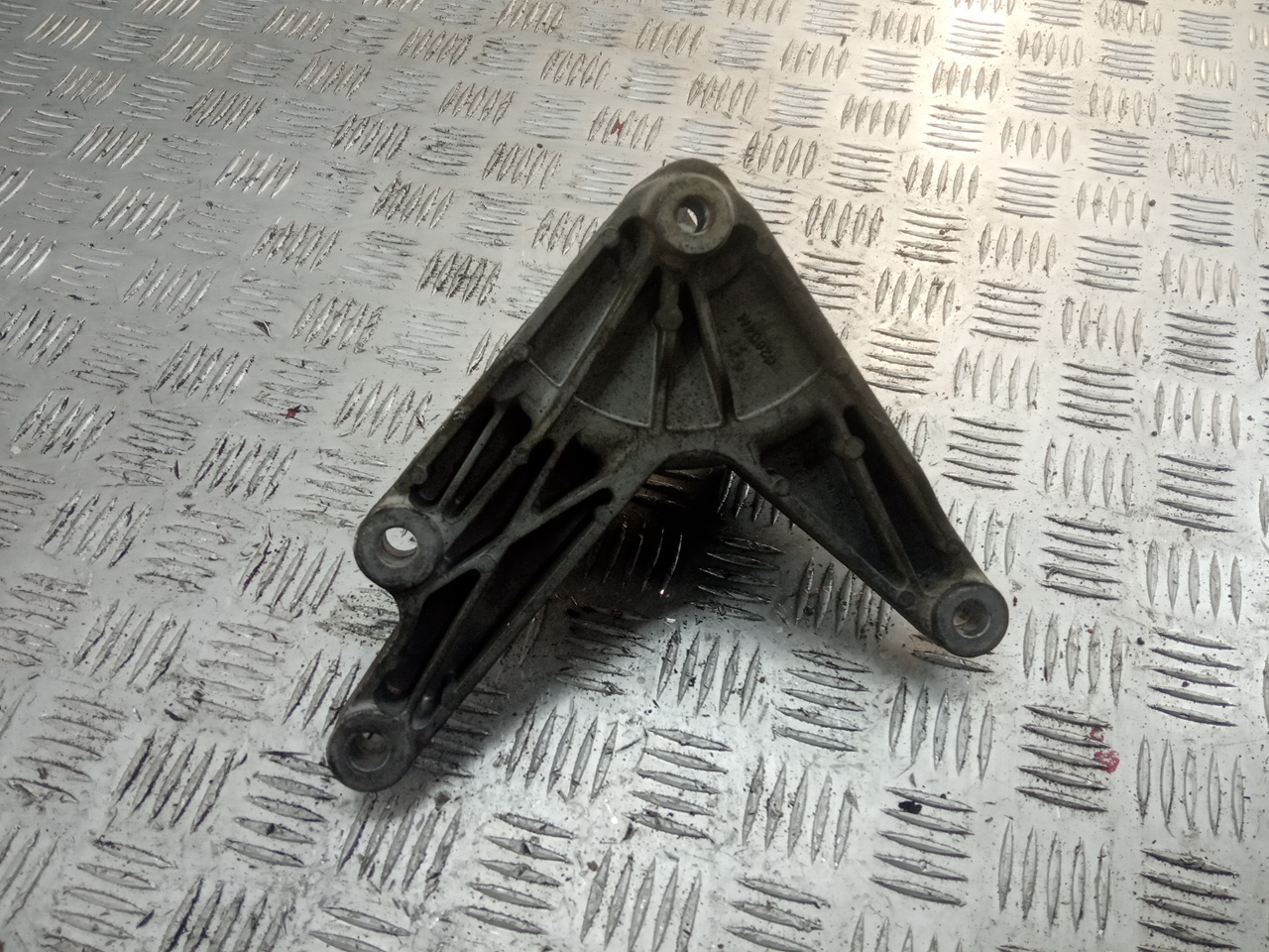 Кронштейн КПП