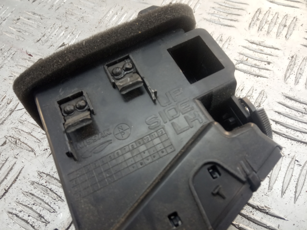 Дефлектор воздушный