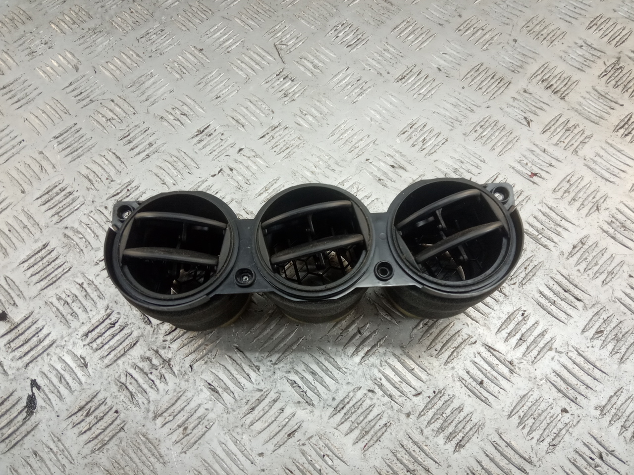 Дефлектор воздушный