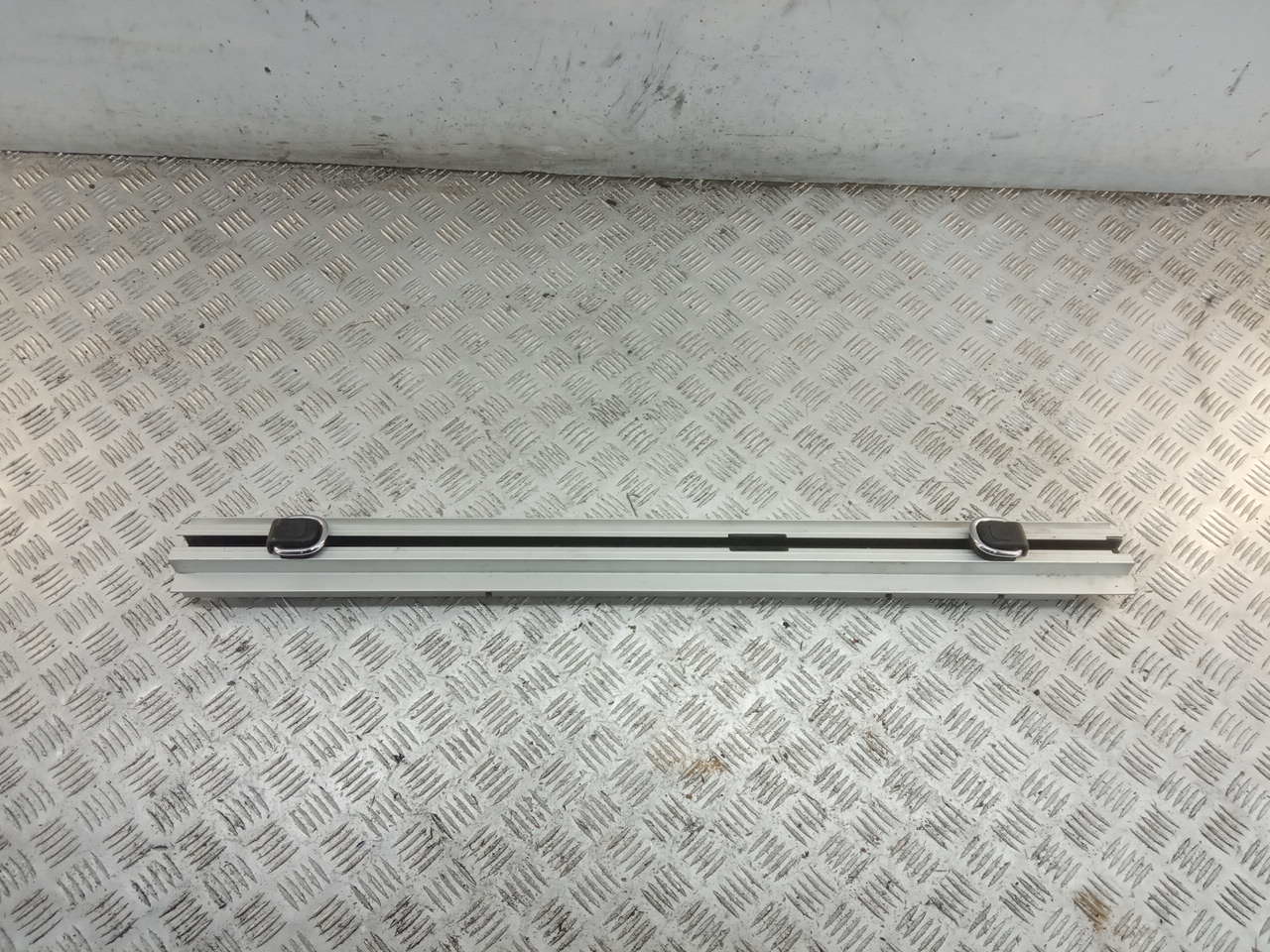 Кронштейн багажника