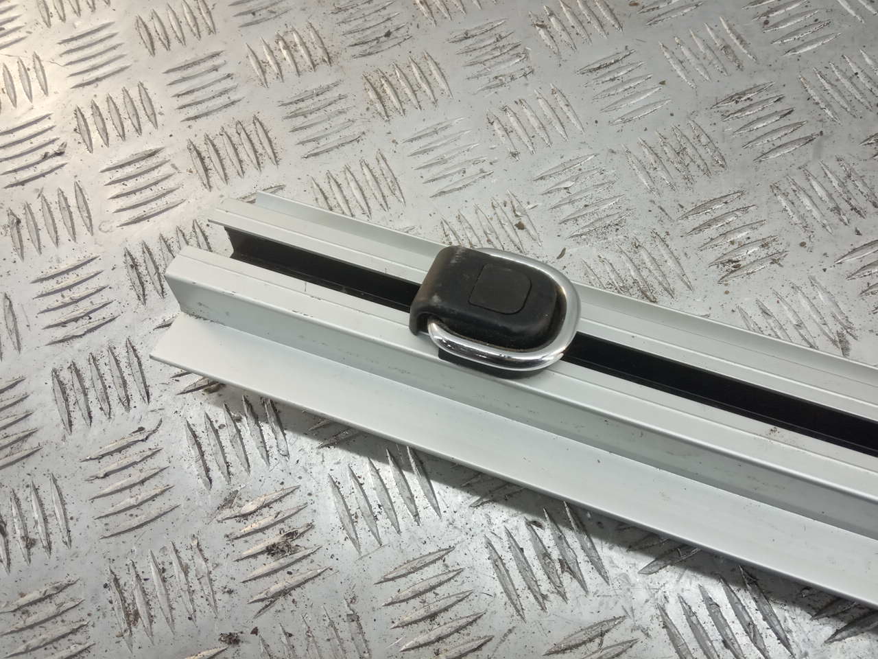 Кронштейн багажника