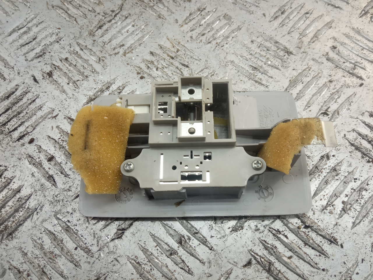 Плафон салонный