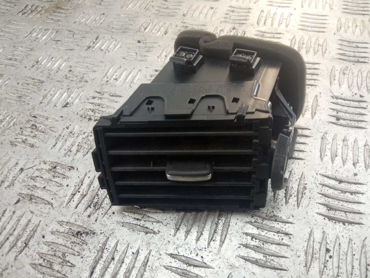 Дефлектор воздушный