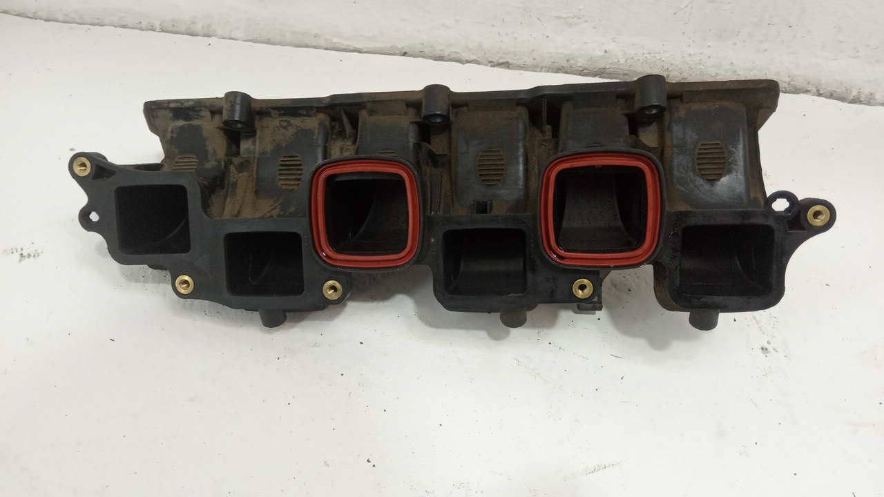 Коллектор впускной