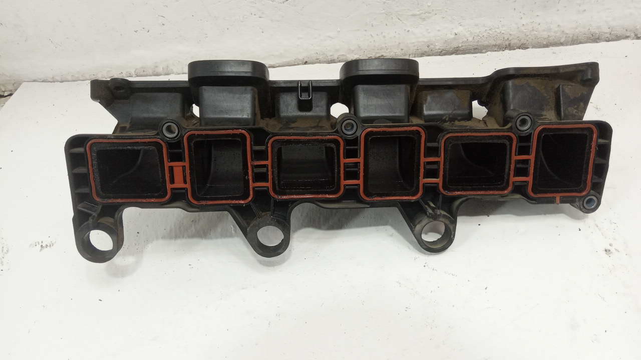 Коллектор впускной