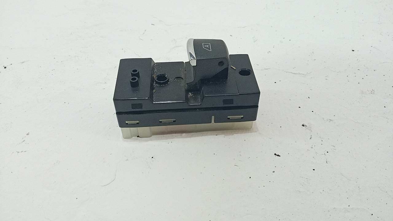 Кнопка стеклоподъемника