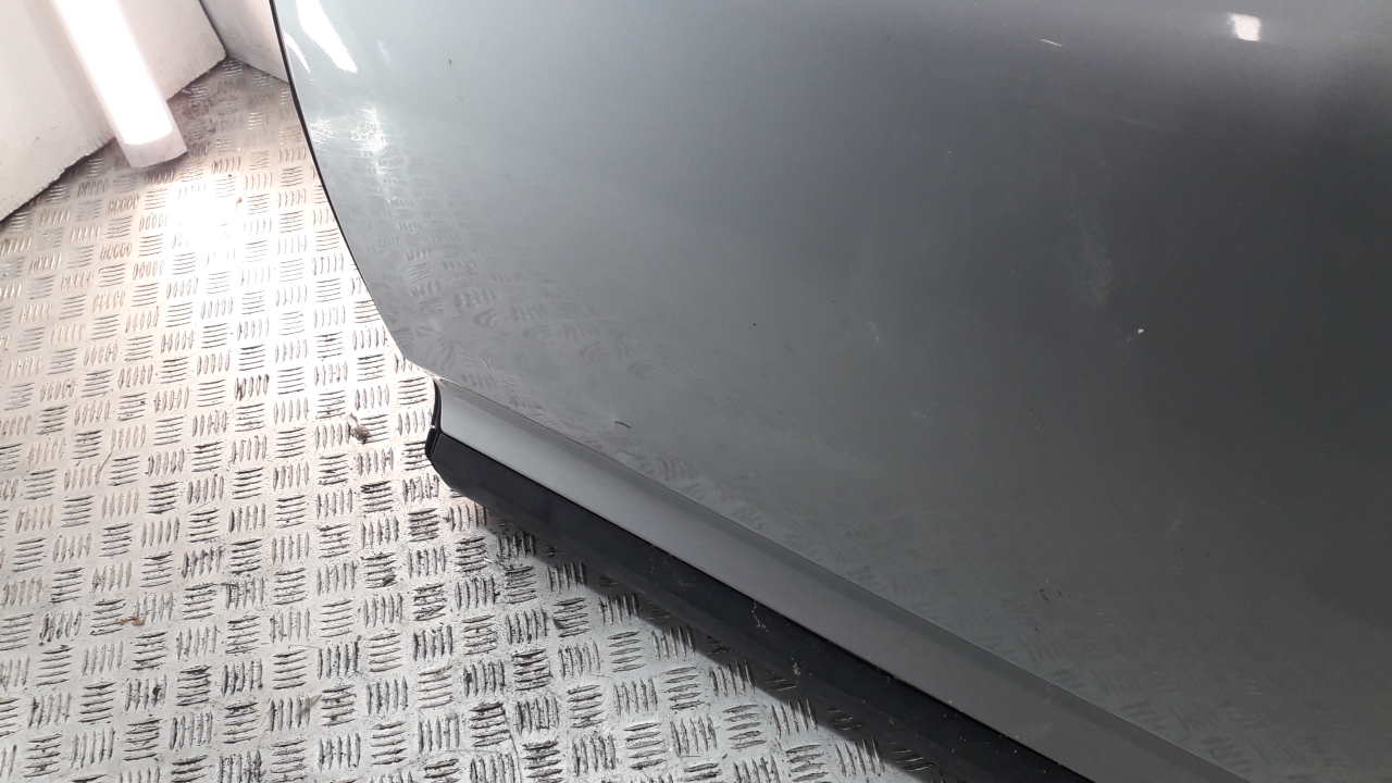 Дверь передняя левая