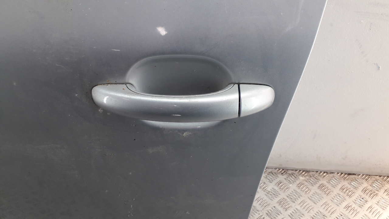 Ручка двери передней наружная левая