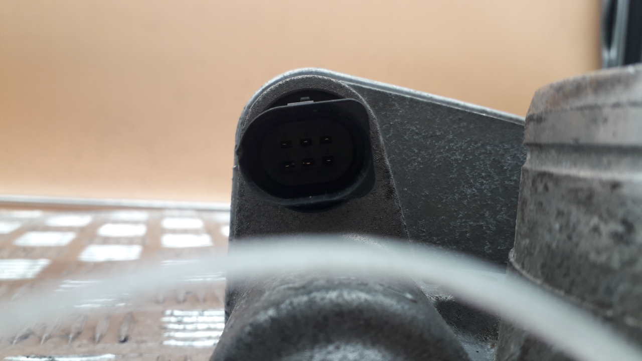 Заслонка дроссельная электрическая