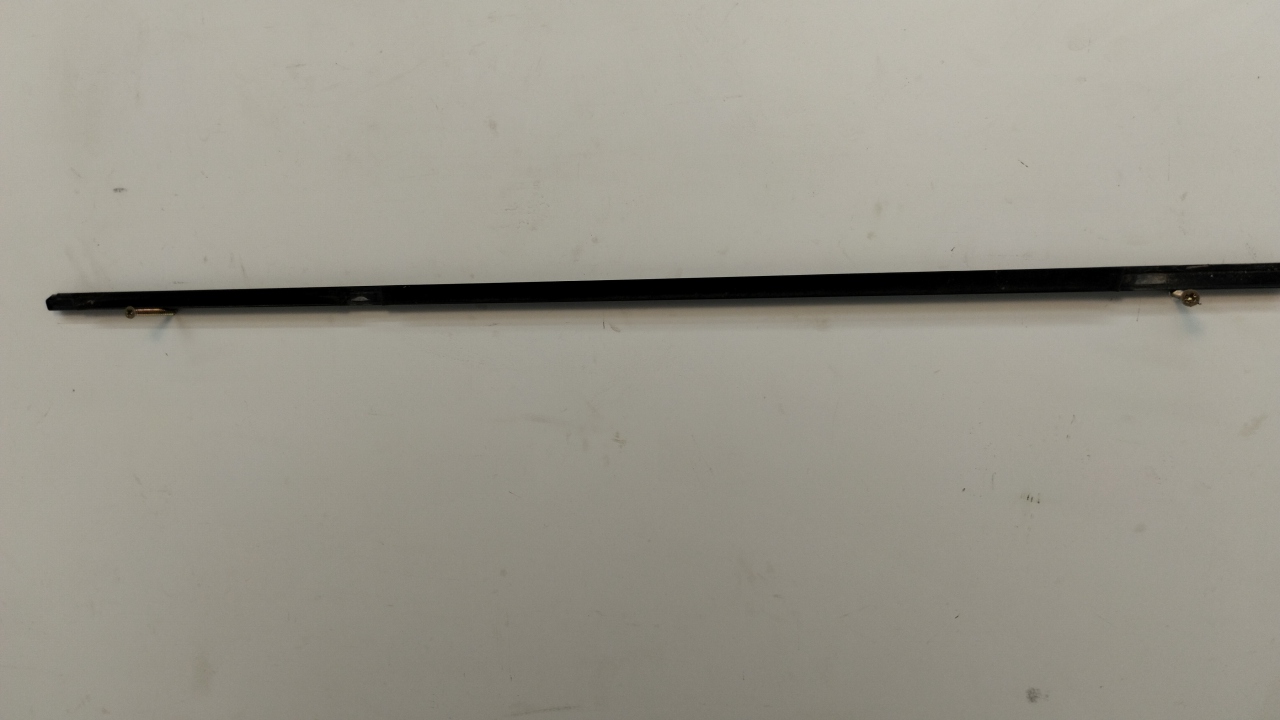 Накладка стекла заднего правого