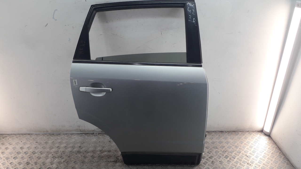 Накладка двери задней правой