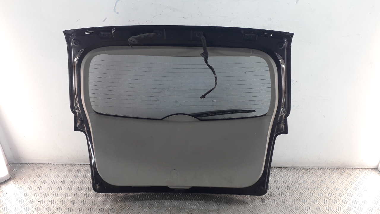 Замок багажника