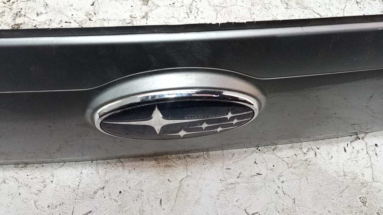 Накладка двери багажника