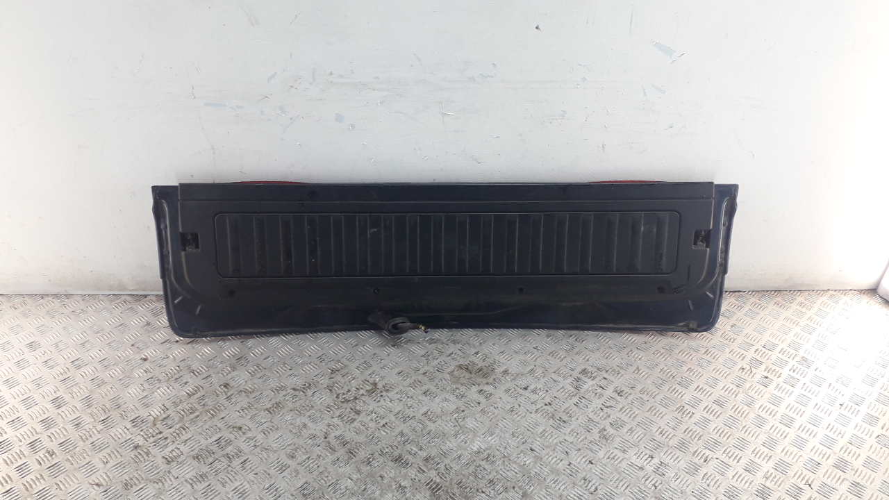 Замок багажника