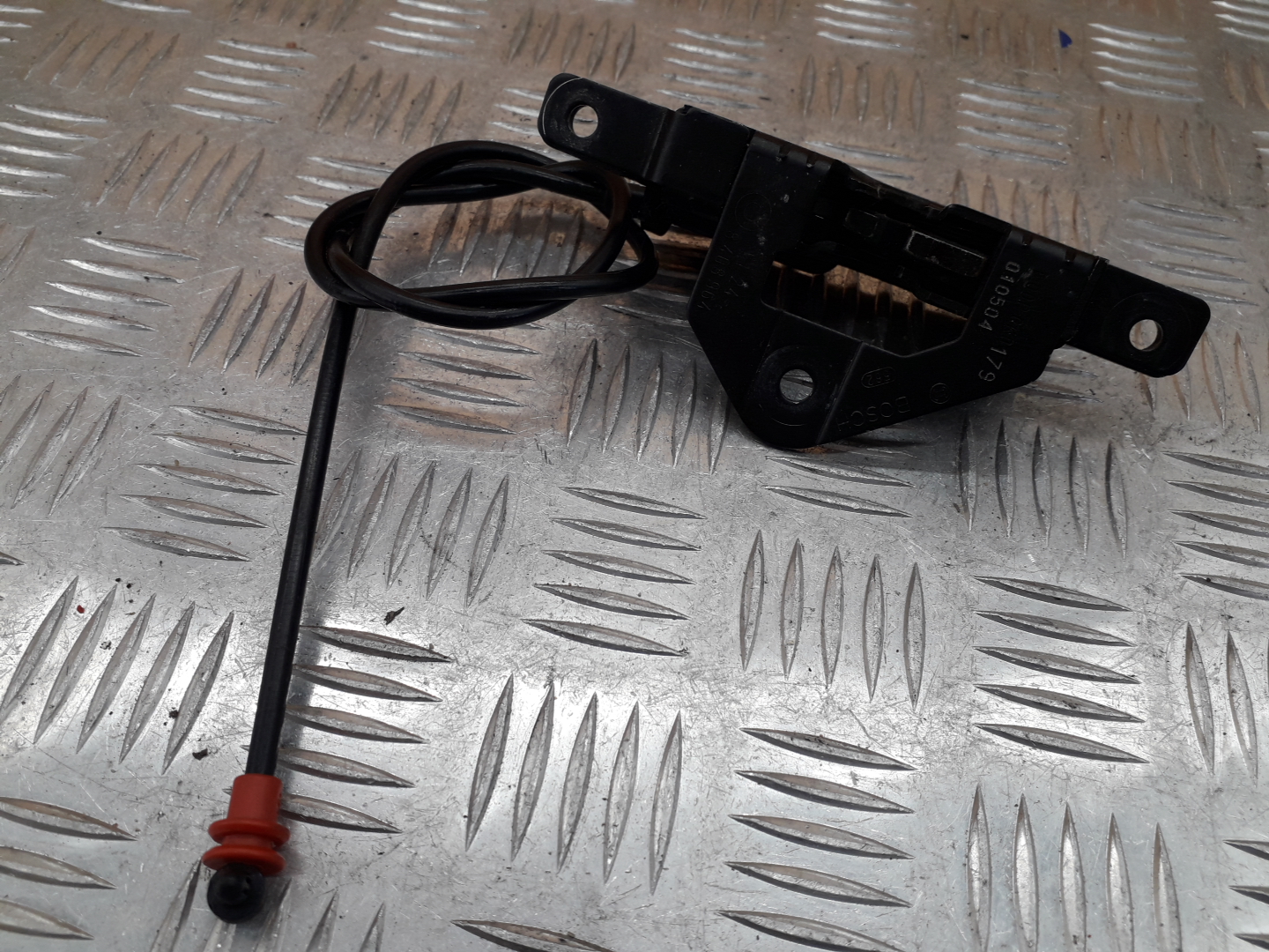 Замок багажника