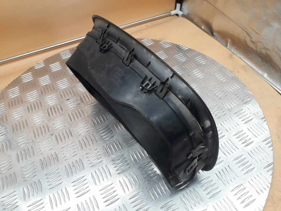 Решетка в капот