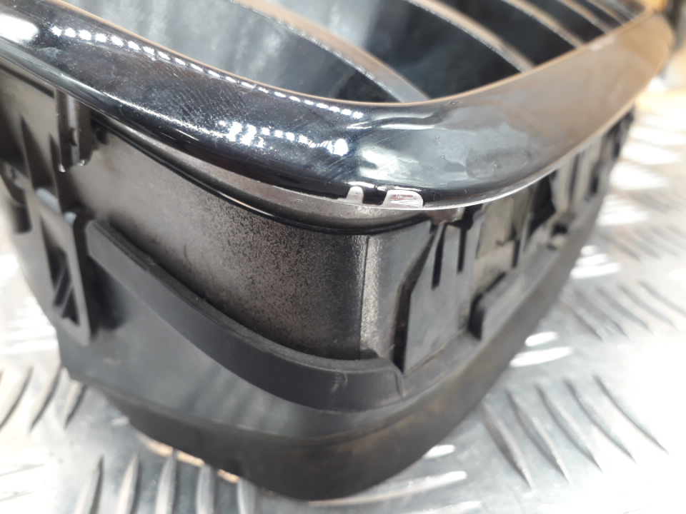 Решетка в капот