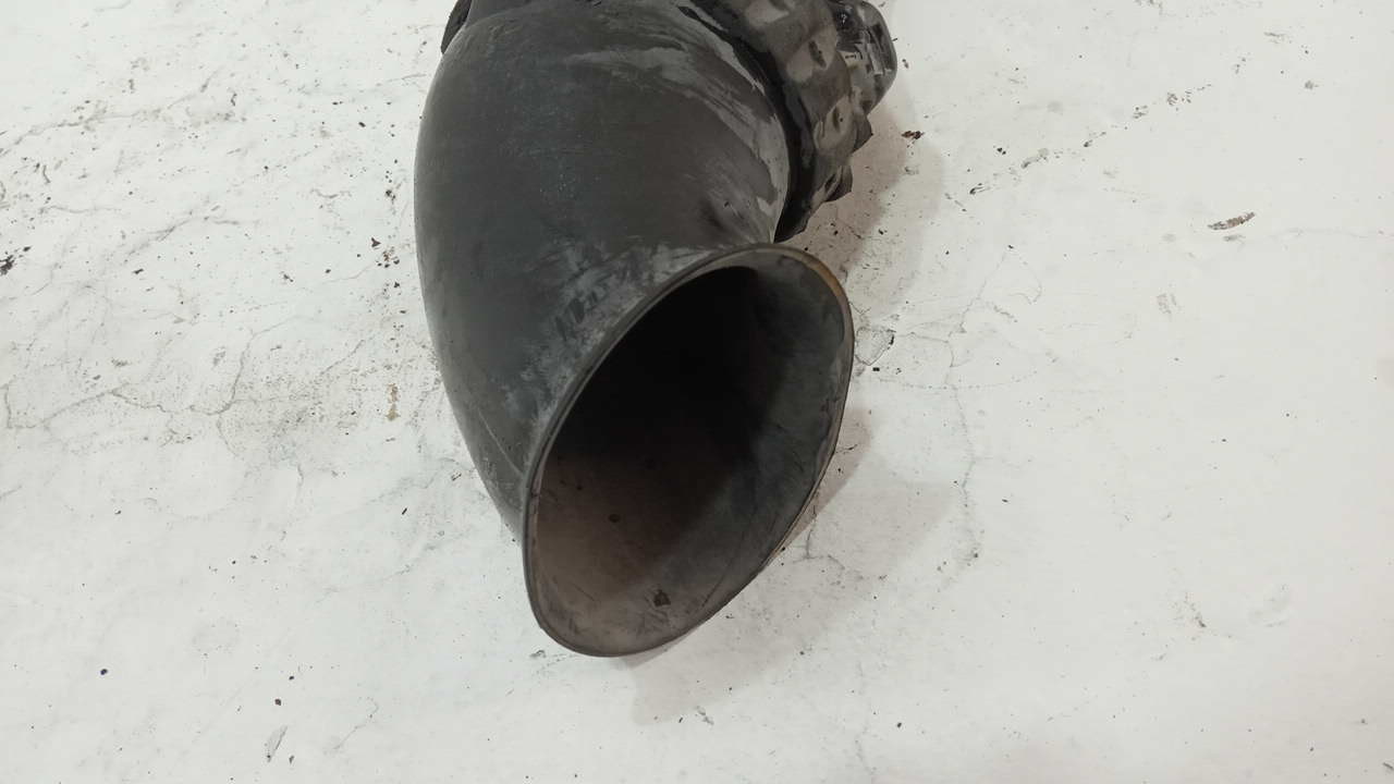 Патрубок воздушного фильтра