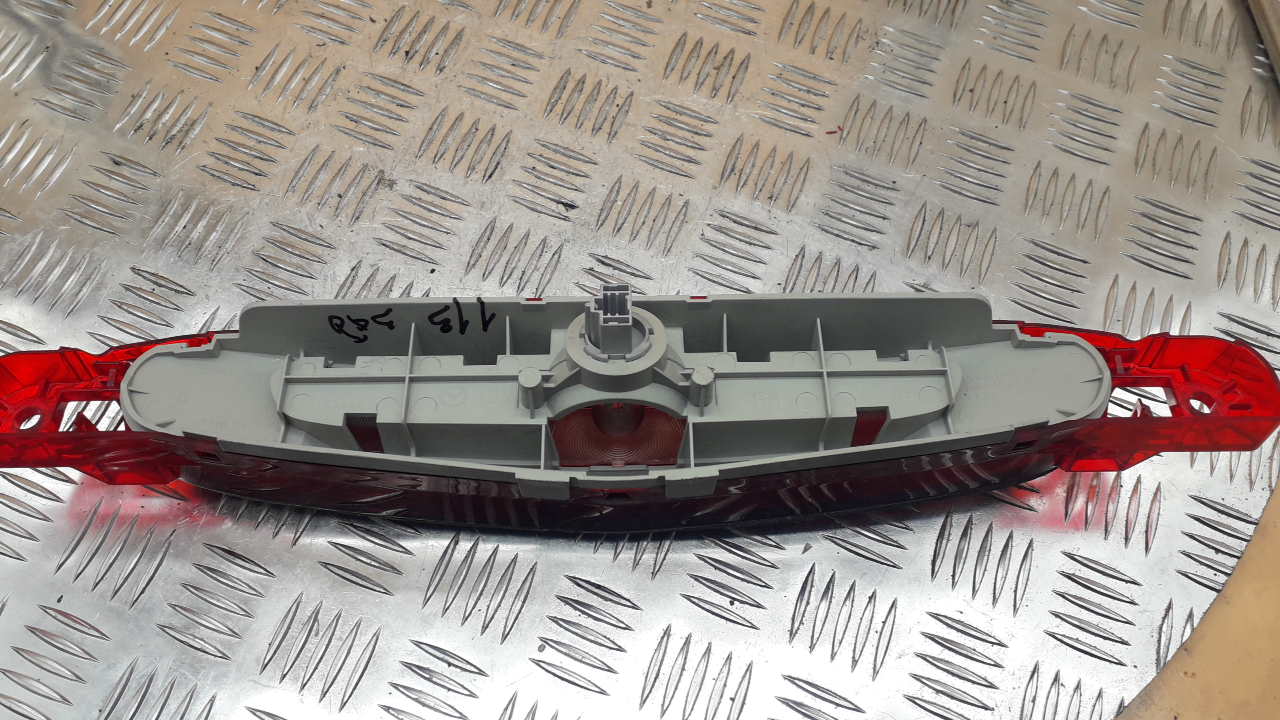 Фонарь задний (стоп сигнал)