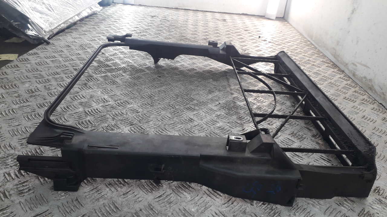 Рамка радиатора