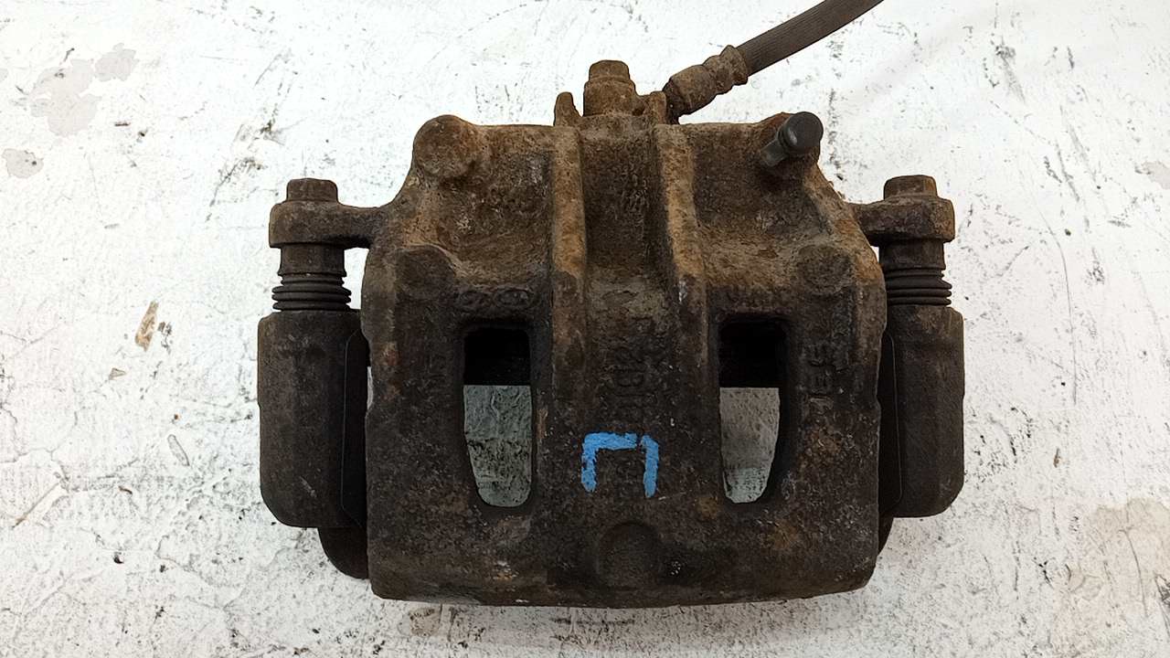 Суппорт передний правый