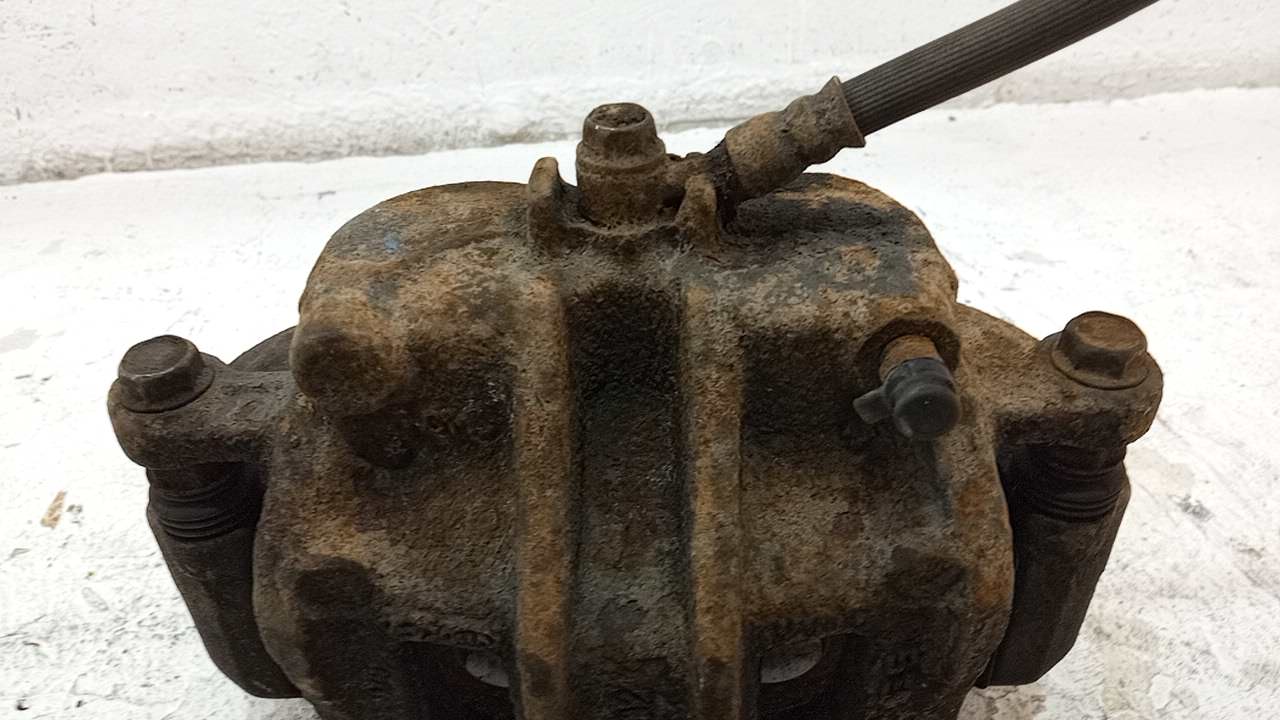 Суппорт передний правый