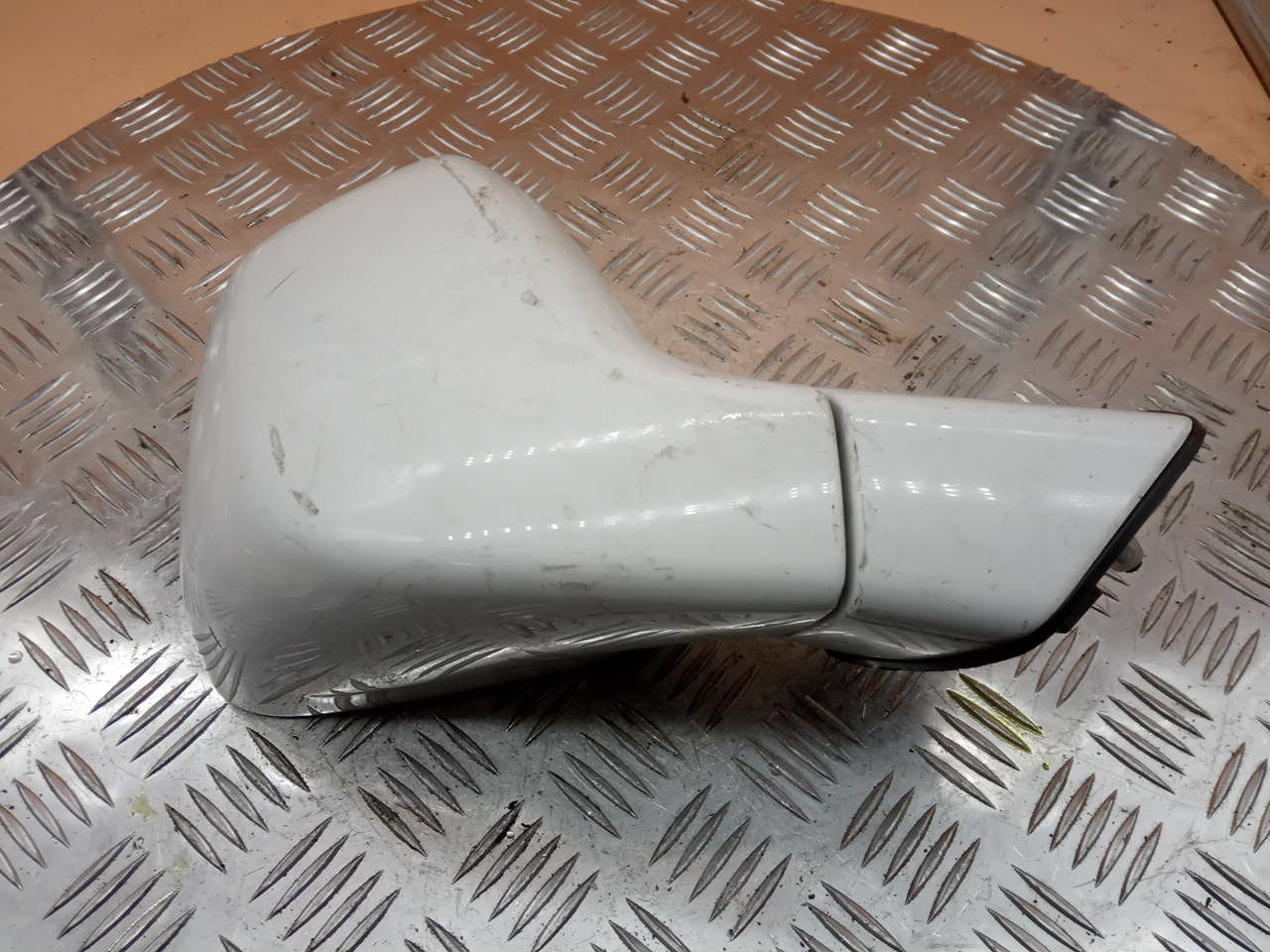 Зеркало левое электрическое