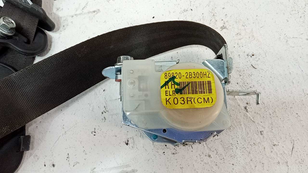 Ремень безопасности