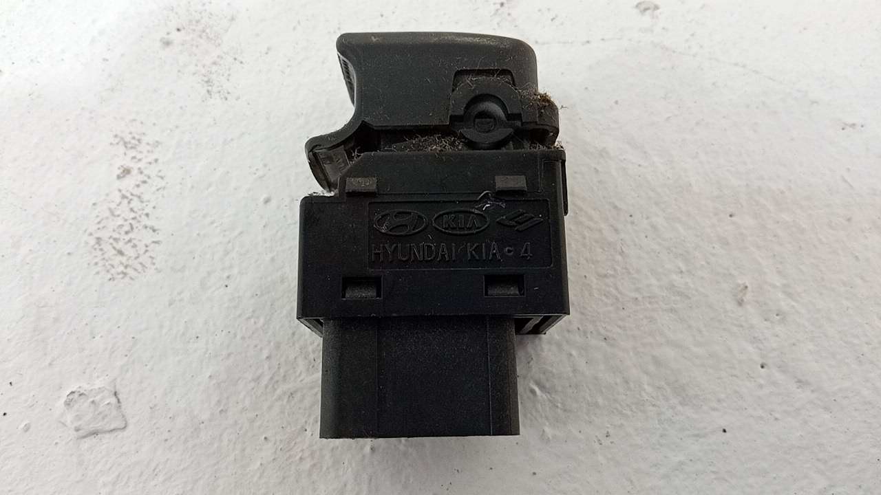 Кнопка стеклоподъемника