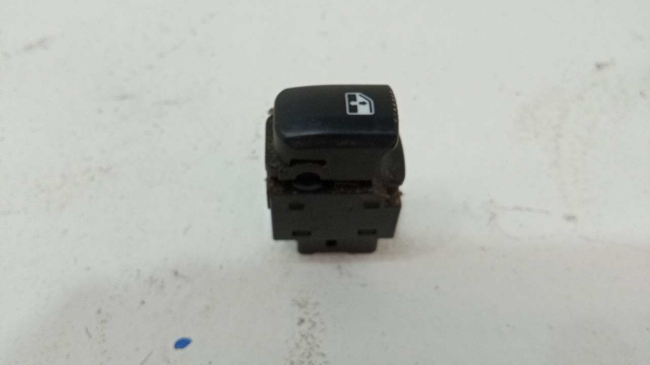 Кнопка стеклоподъемника