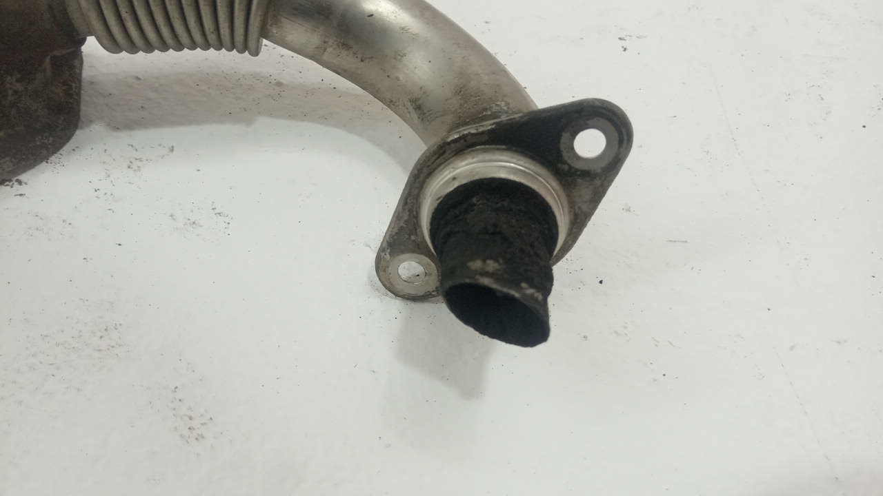 Трубка картерных газов