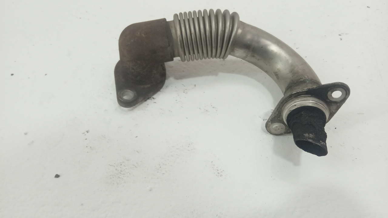 Трубка картерных газов