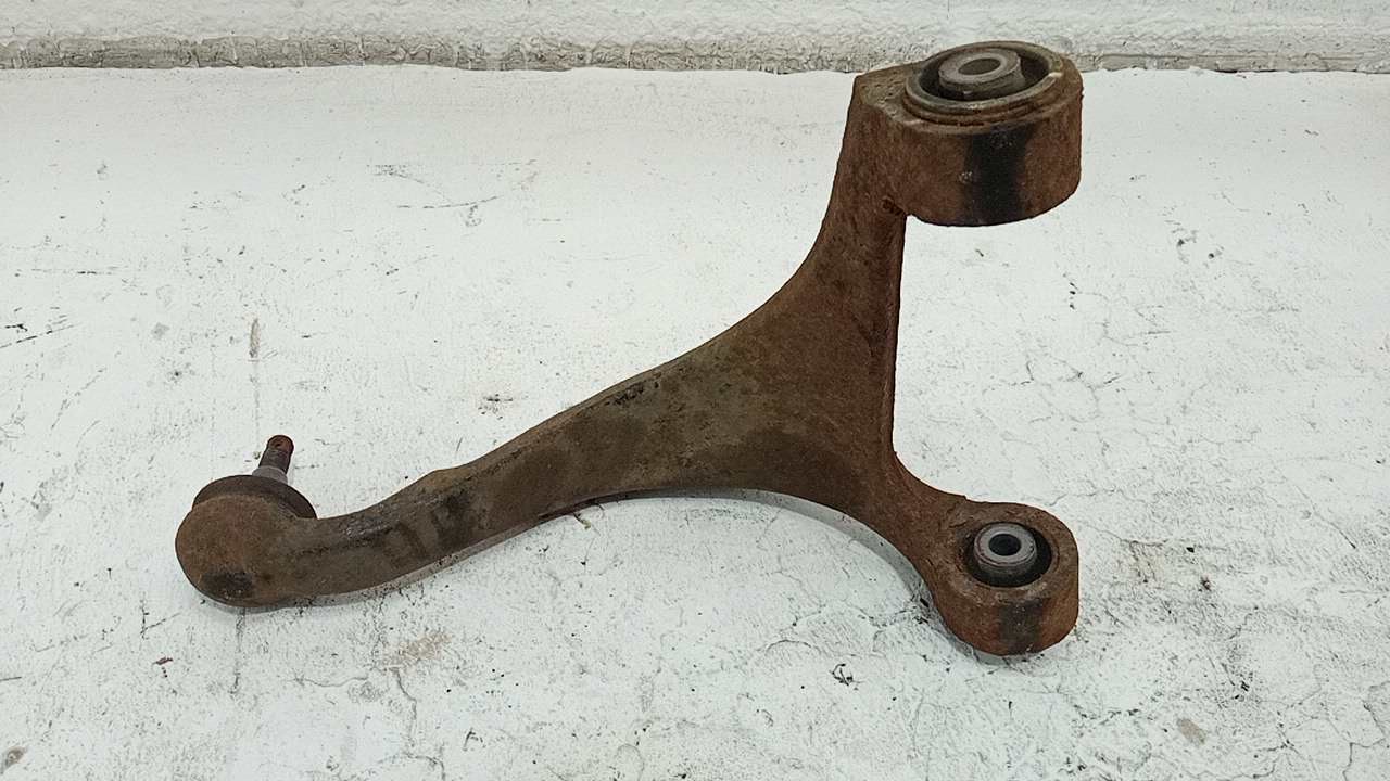 Рычаг задний верхний правый