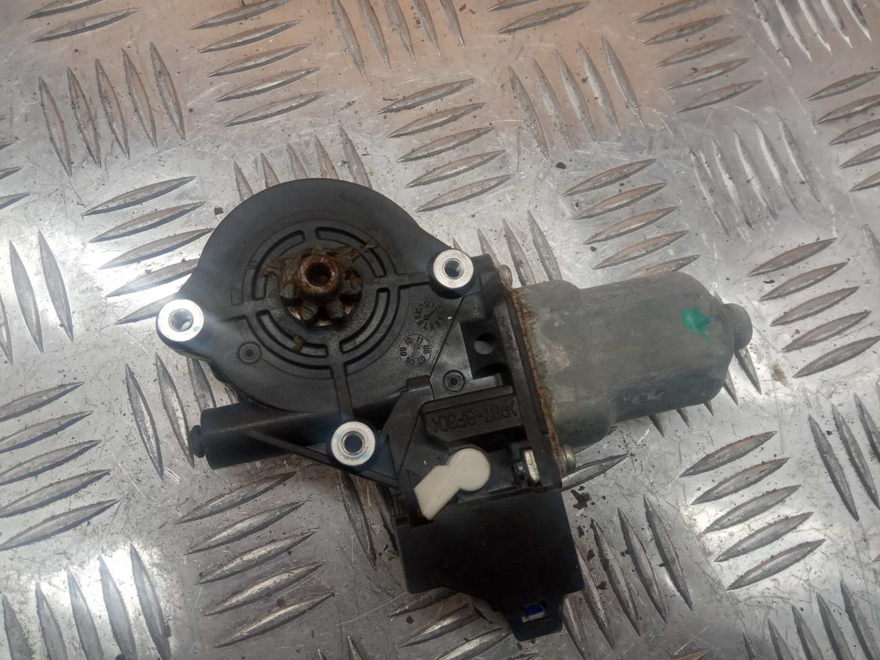 Моторчик стеклоподъемника